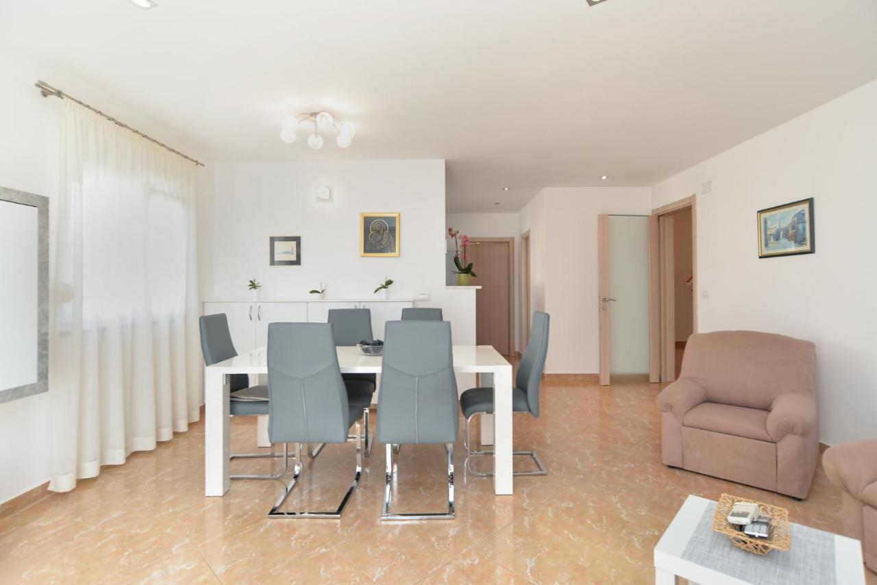 Apartment Patricia 1756 Πούλα Εξωτερικό φωτογραφία